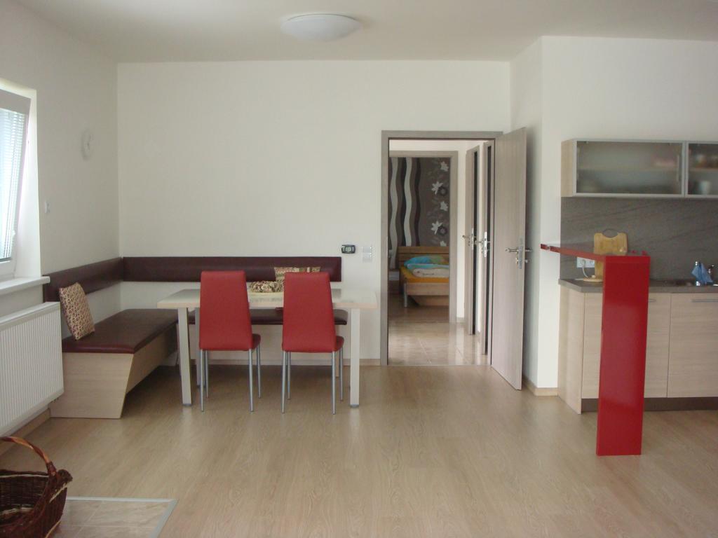 Apartman Kurdejov Густопече Номер фото