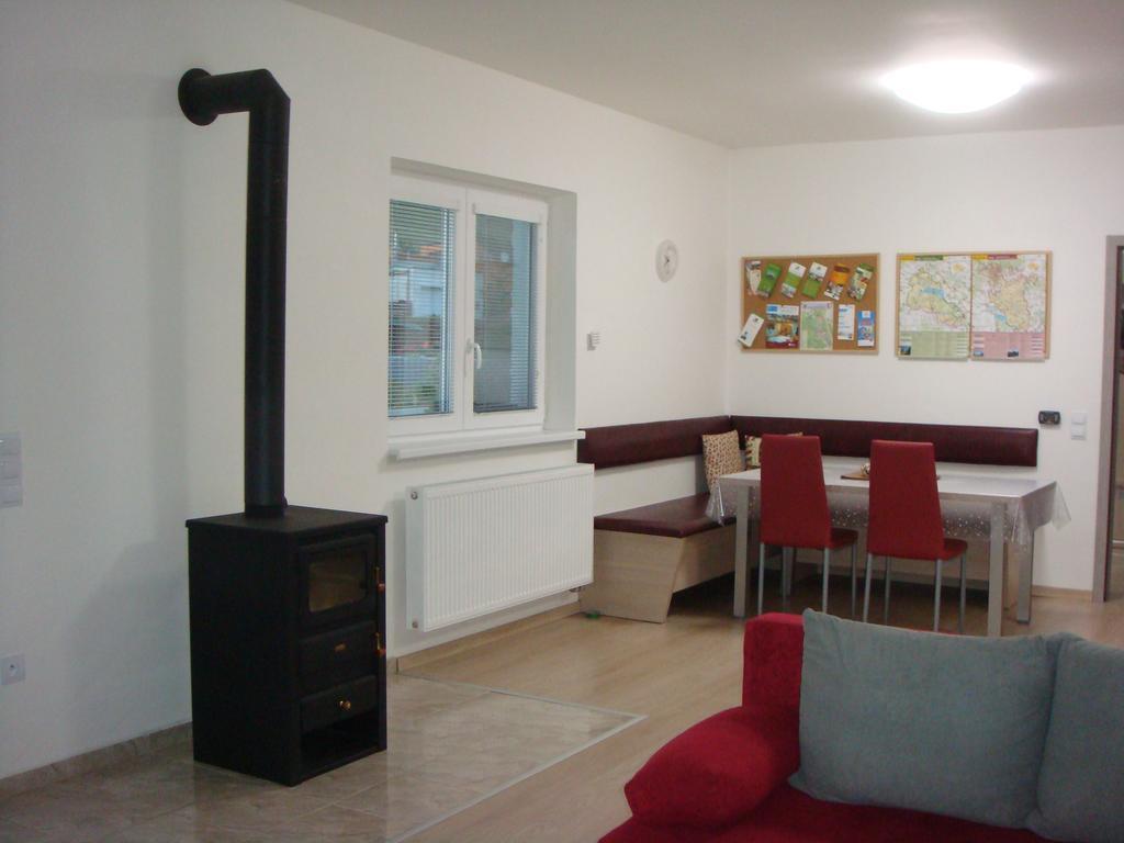 Apartman Kurdejov Густопече Экстерьер фото